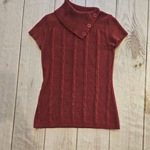 Red short sleeve sweater